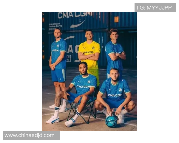 法甲里昂足球明星阵容揭秘及其在赛场上的精彩表现分析