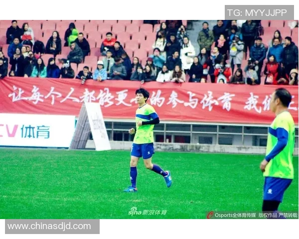 本届世界杯足球明星的精彩表现与背后的故事揭秘