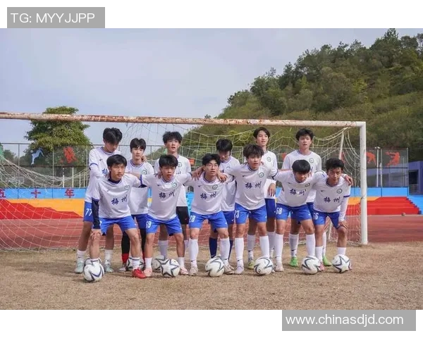 梅州足球之星的崛起与成就探讨 梅州足球之星的崛起与成就探讨